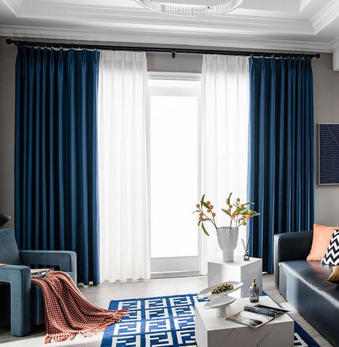 Thick, sound-absorbing full-cloth soundproof curtain for bedroom.